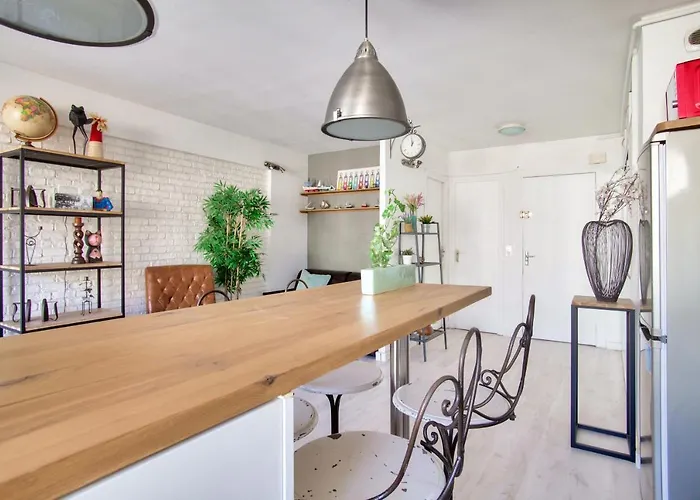 Luxurious Republique Pierre Leve Free Netflix Apartament Paryż